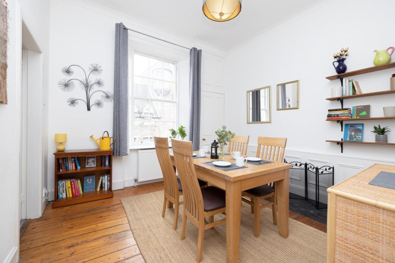 Апартаменты Joivy Cosy Flat In The Heart Of Эдинбург Экстерьер фото