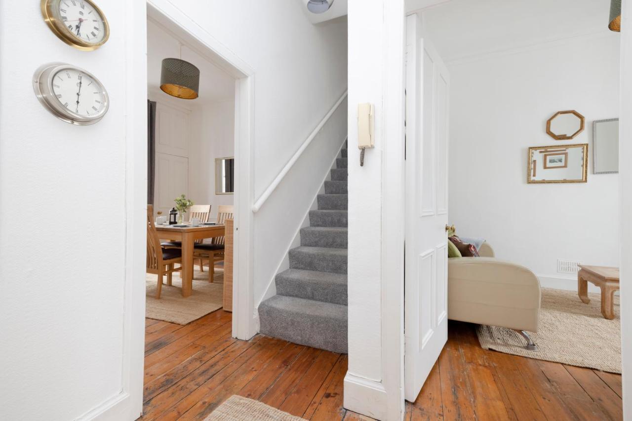 Апартаменты Joivy Cosy Flat In The Heart Of Эдинбург Экстерьер фото